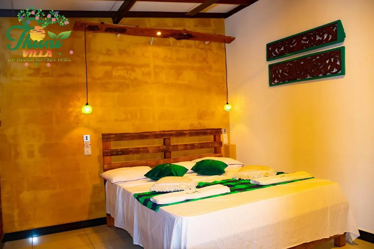 Thuru Villa Katunayaka 3*,